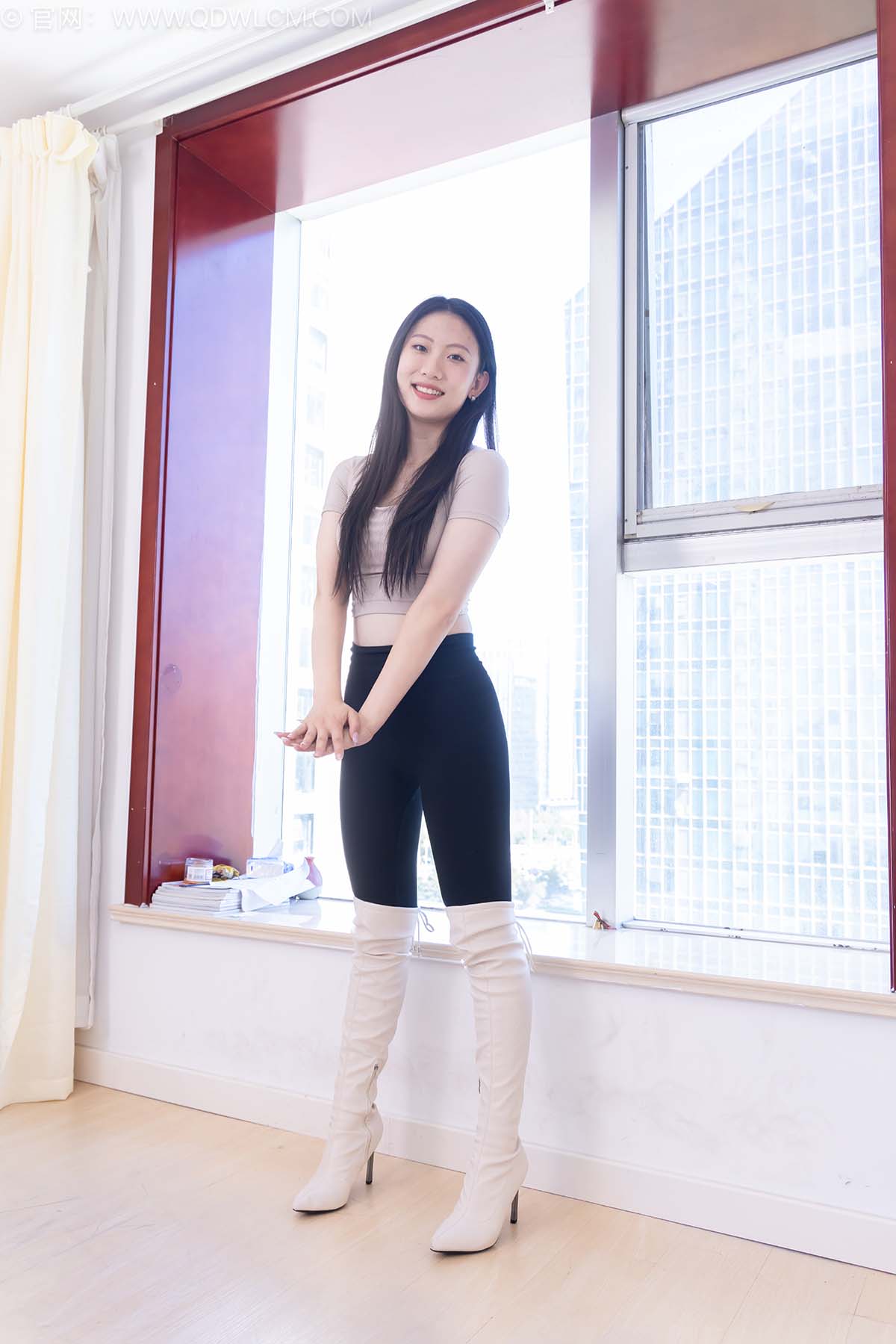 物恋传媒 NO.2536 奶糖-高跟长靴、白棉袜、裸足 预览图 - 2 物恋传媒 NO.2536 奶糖-高跟长靴、白棉袜、裸足 预览图 - 2