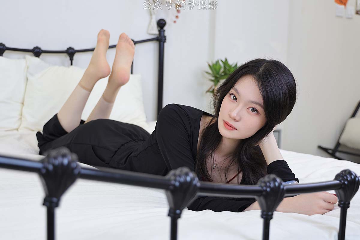 绮梦摄影 2025.11.29 NO.463 小艺 珍藏无修无水印版 预览图 - 2 绮梦摄影 2025.11.29 NO.463 小艺 珍藏无修无水印版 预览图 - 2