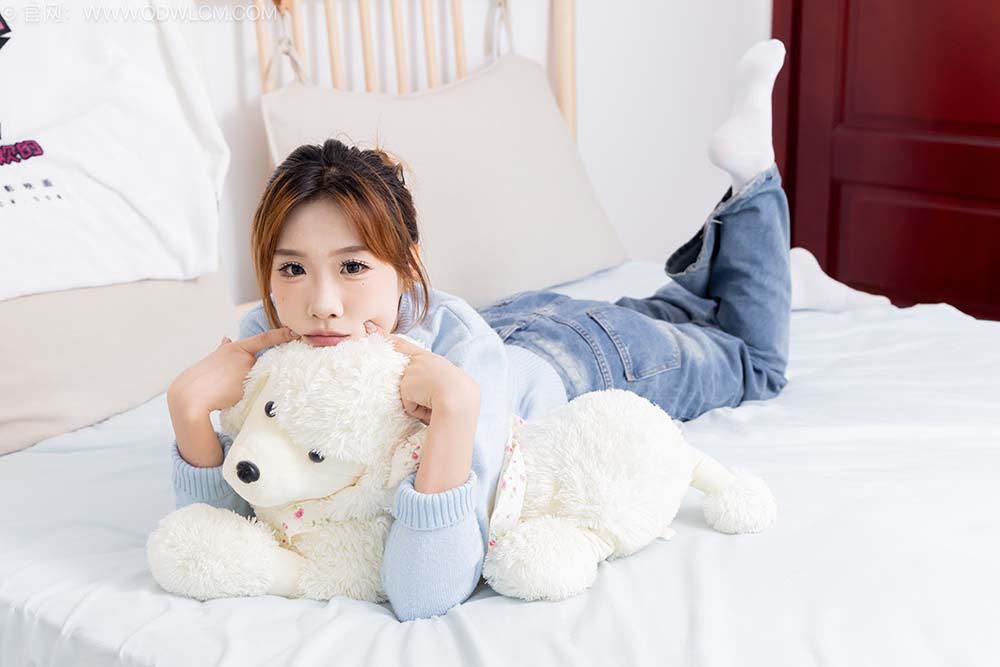 物恋传媒 NO.2545 小艺-板鞋、纯白棉袜、裸足 预览图 - 2 物恋传媒 NO.2545 小艺-板鞋、纯白棉袜、裸足 预览图 - 2