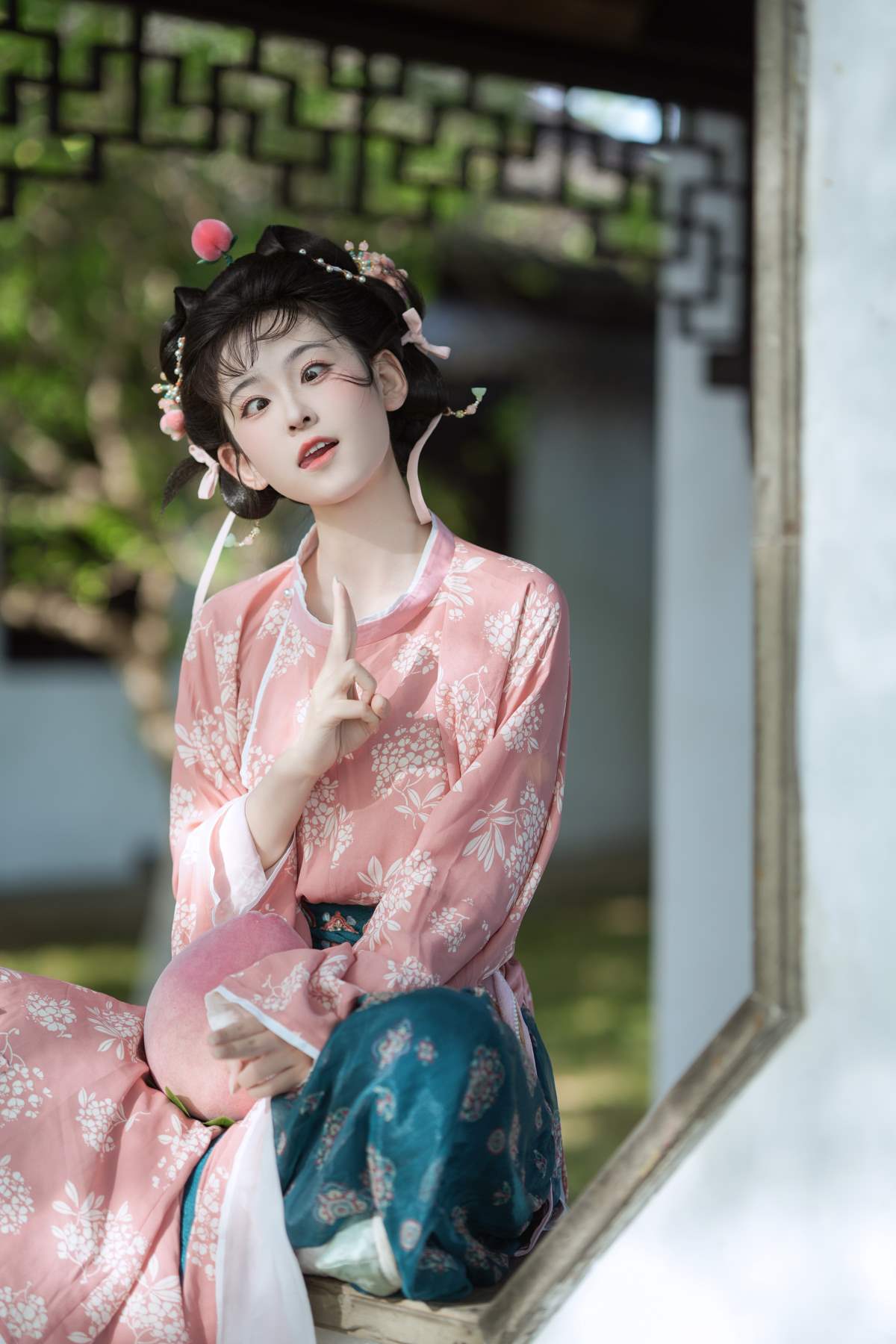 [YITUYU艺图语]2025.08.28 小桃仙 甜心芽芽