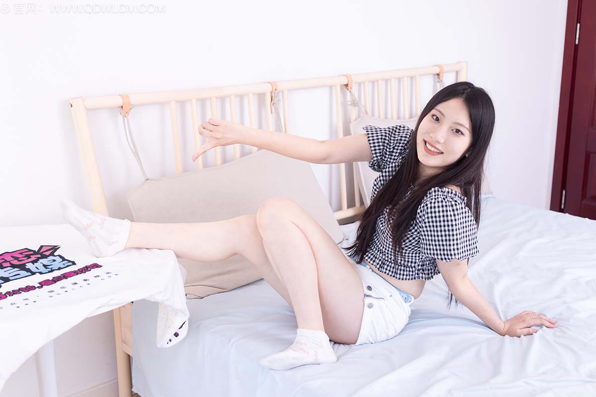 物恋传媒 NO.2601 奶糖-高跟长靴、白棉袜、裸足 预览图 - 2 物恋传媒 NO.2601 奶糖-高跟长靴、白棉袜、裸足 预览图 - 2