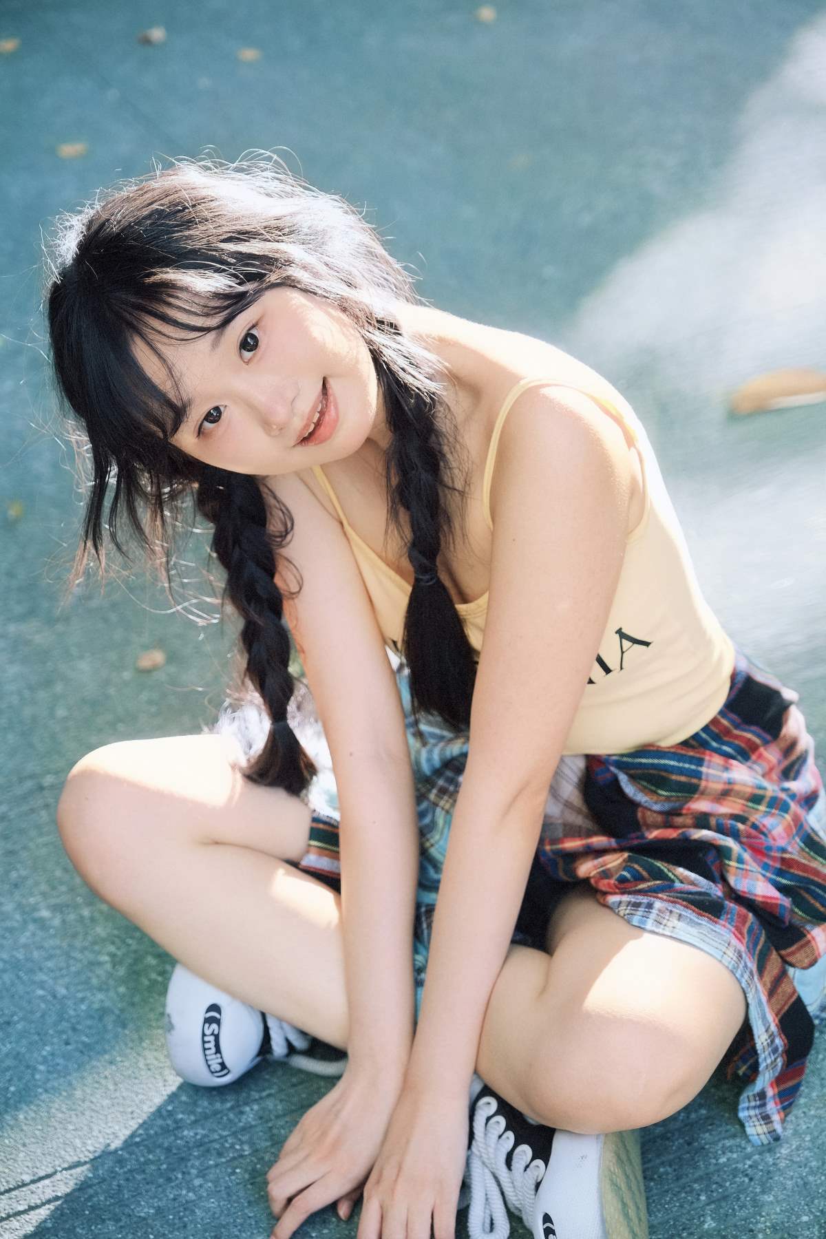 [YITUYU艺图语]2025.09.25 毛茸茸的夏天 小吴
