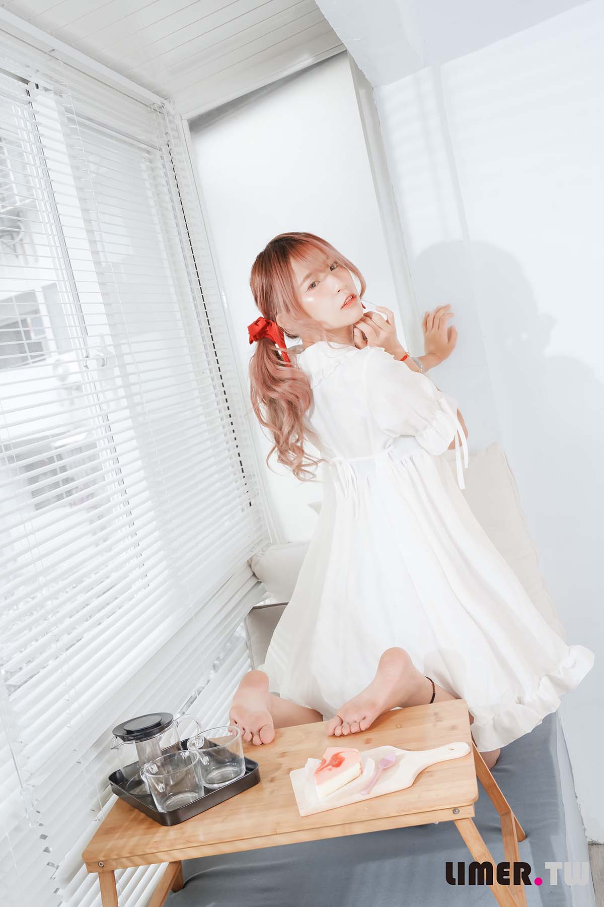 Limerence原创 NO.104 萝莉塔小艾啾啾裸足玩弄奶油蛋糕 预览图 - 2 Limerence原创 NO.104 萝莉塔小艾啾啾裸足玩弄奶油蛋糕 预览图 - 2