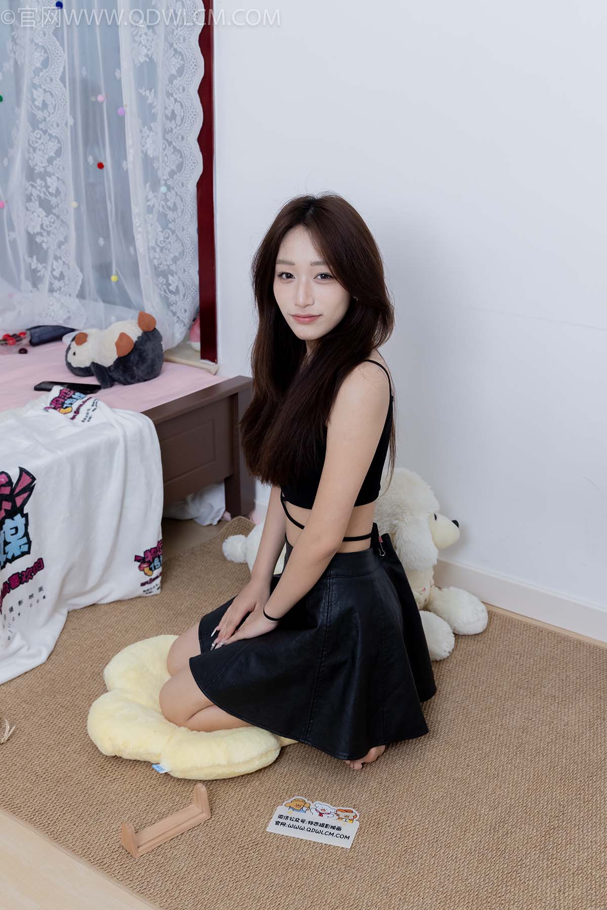 物恋传媒 NO.2620 半夏-高跟凉鞋、薄灰丝、裸足 预览图 - 2 物恋传媒 NO.2620 半夏-高跟凉鞋、薄灰丝、裸足 预览图 - 2