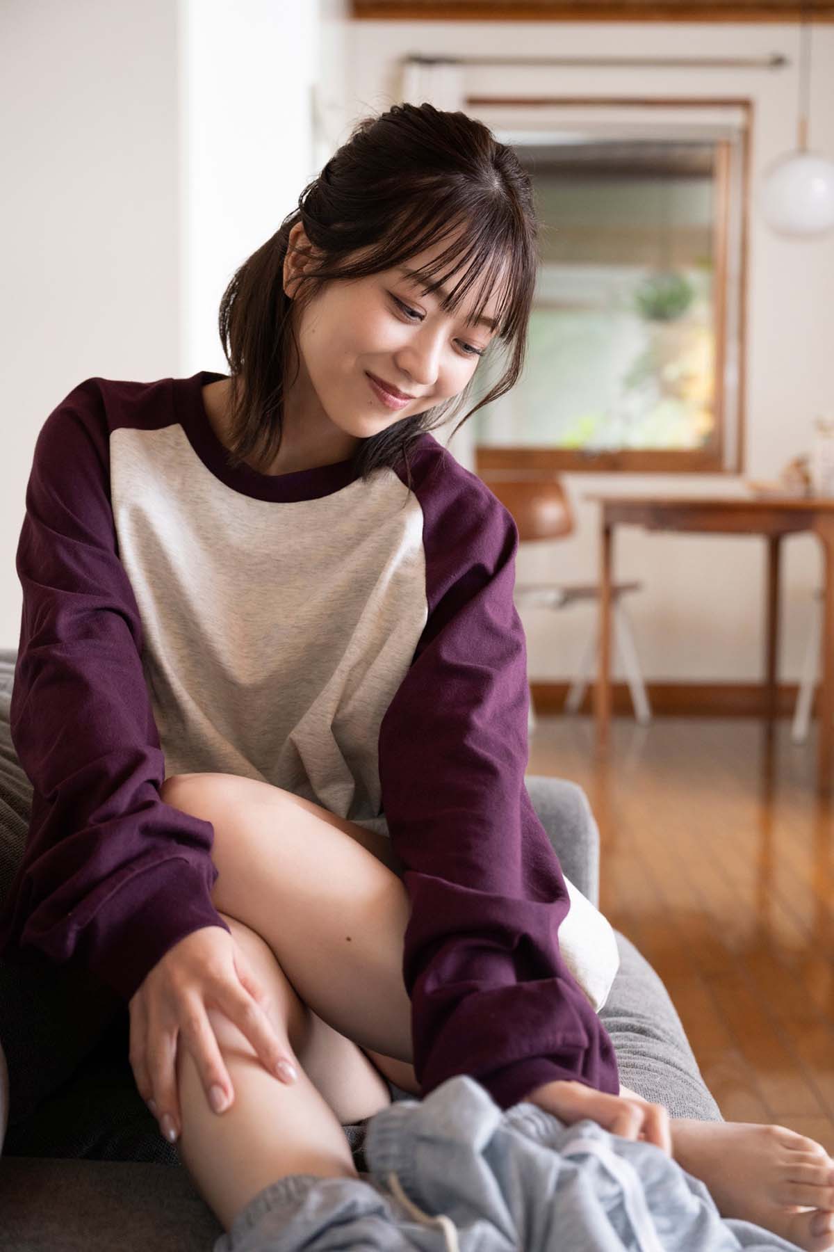 篠崎彩奈 – 彼シャツのぬくもり 预览图 - 2 篠崎彩奈 – 彼シャツのぬくもり 预览图 - 2