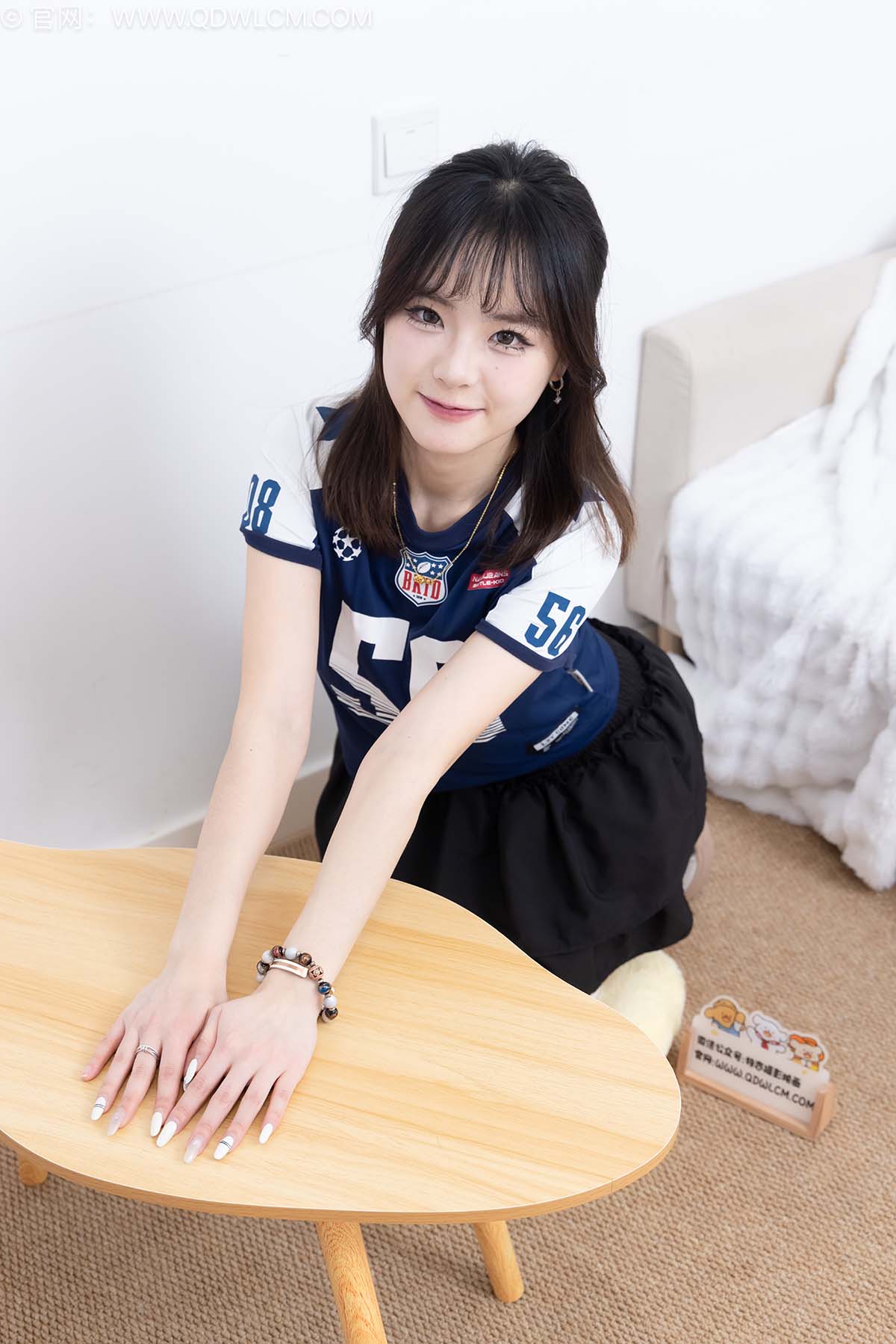 物恋传媒 NO.2651 兔芽-帆布鞋、白色小腿棉袜、裸足 预览图 - 2 物恋传媒 NO.2651 兔芽-帆布鞋、白色小腿棉袜、裸足 预览图 - 2