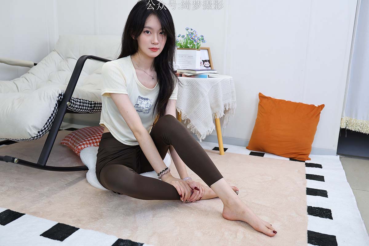 绮梦摄影 2026.01.16 NO.511 小艺 珍藏无修无水印版 预览图 - 2 绮梦摄影 2026.01.16 NO.511 小艺 珍藏无修无水印版 预览图 - 2