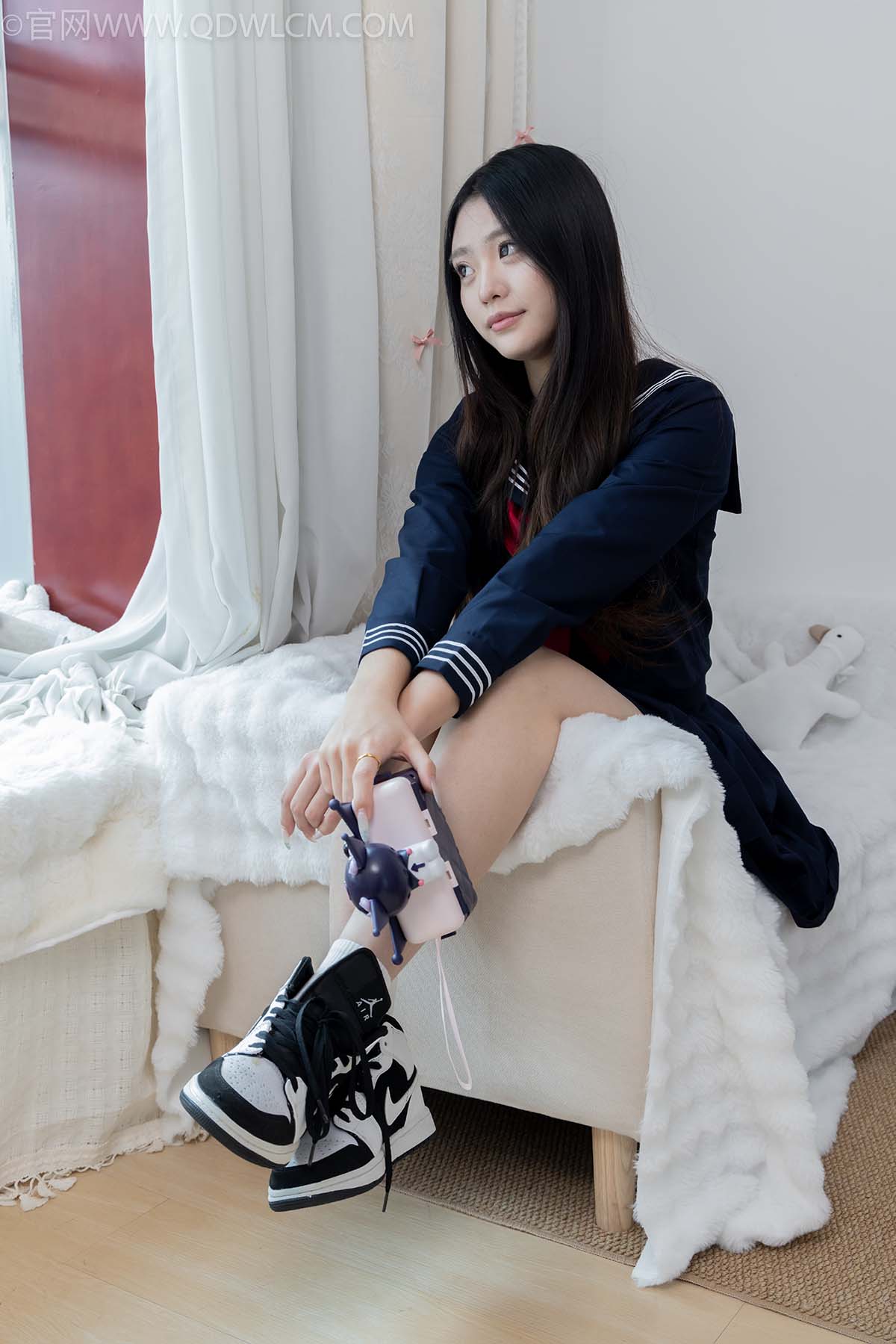 物恋传媒 NO.2655 豆蔻-jk制服、板鞋、白棉袜、裸足 预览图 - 1 物恋传媒 NO.2655 豆蔻-jk制服、板鞋、白棉袜、裸足 预览图 - 1