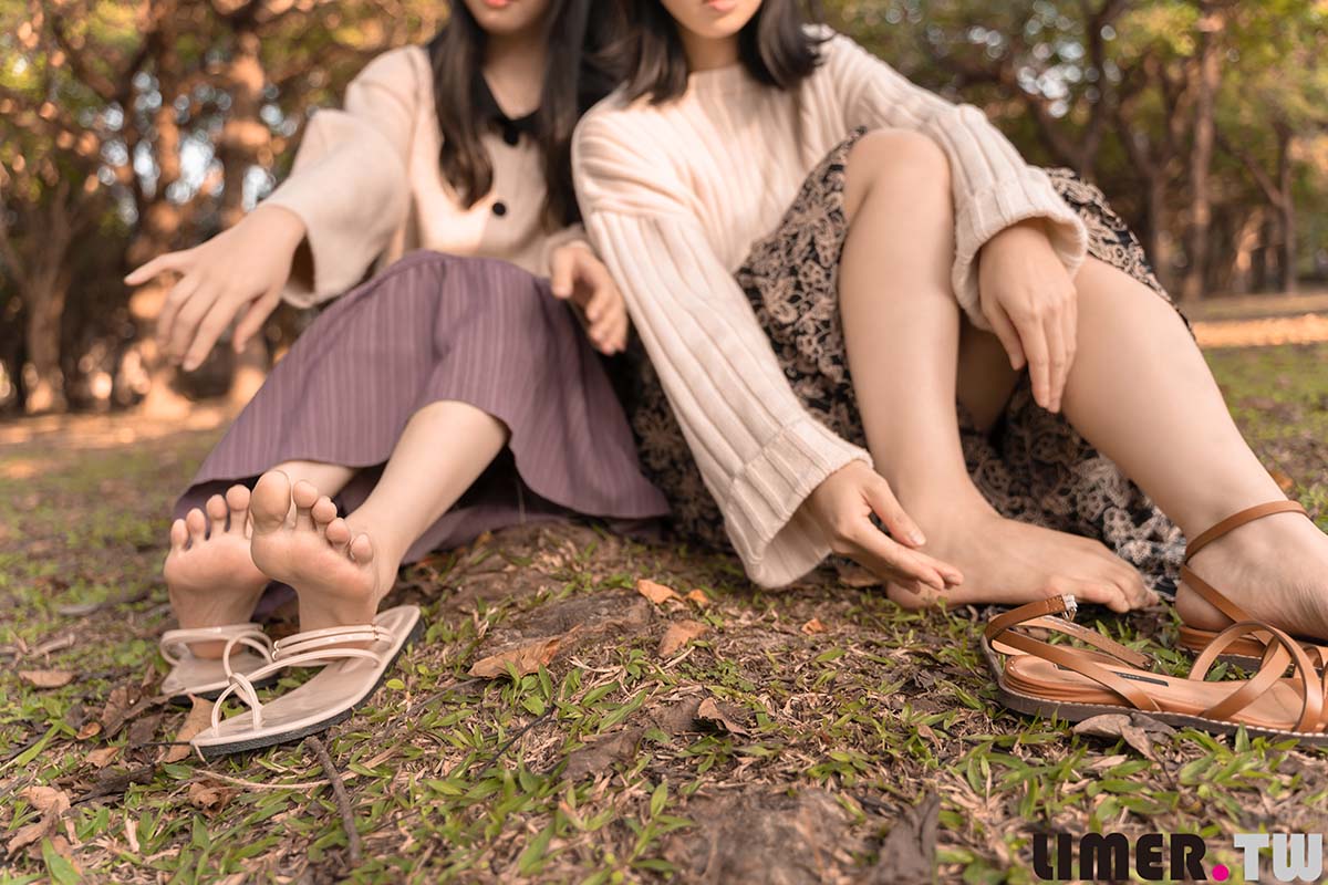 Limerence原创 NO.112 Mona x Cosima 大自然與足的親密接觸 预览图 - 2 Limerence原创 NO.112 Mona x Cosima 大自然與足的親密接觸 预览图 - 2