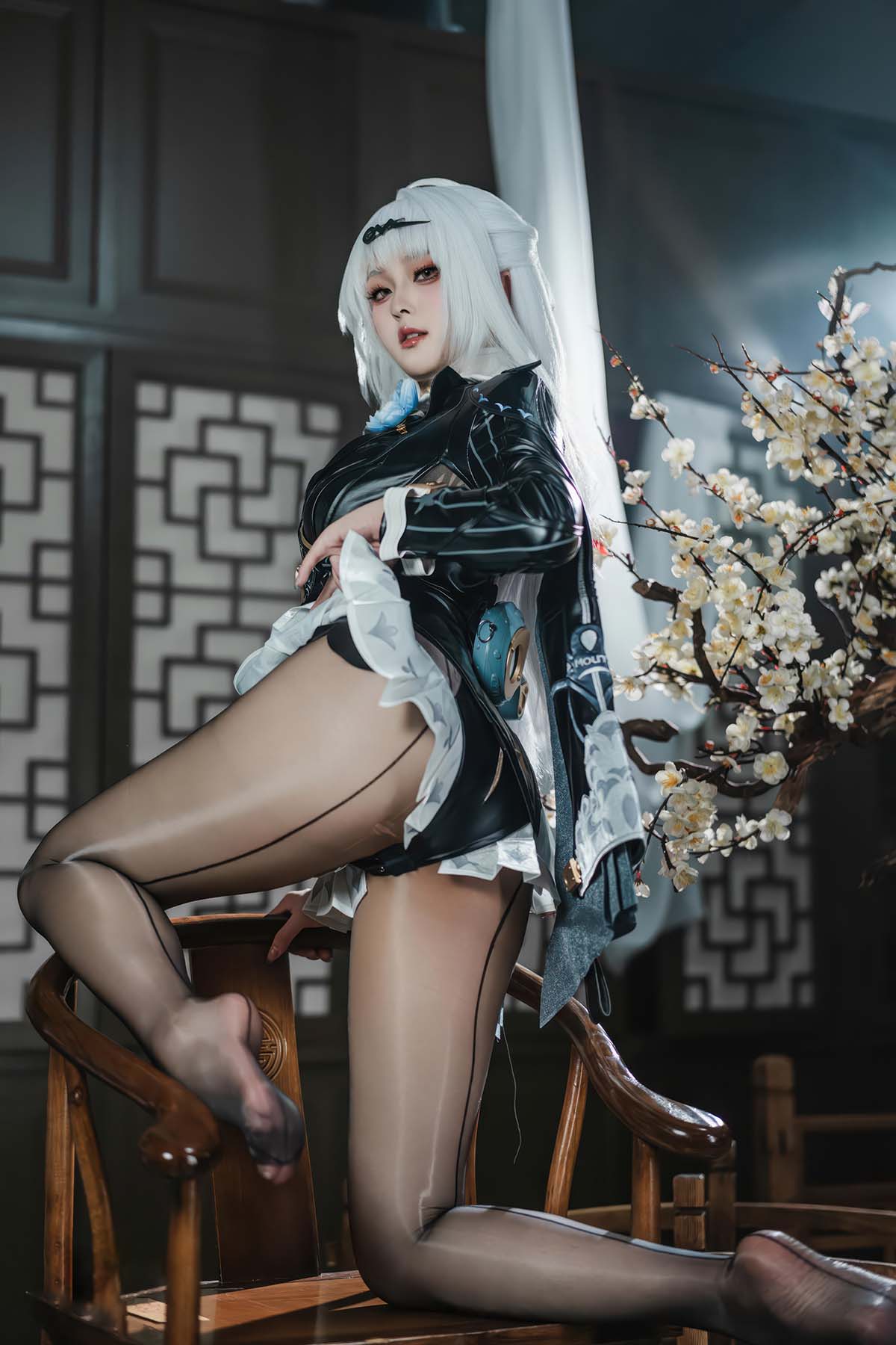 Natsuko夏夏子 – 仪玄 墨形影踪 预览图 - 2 Natsuko夏夏子 – 仪玄 墨形影踪 预览图 - 2