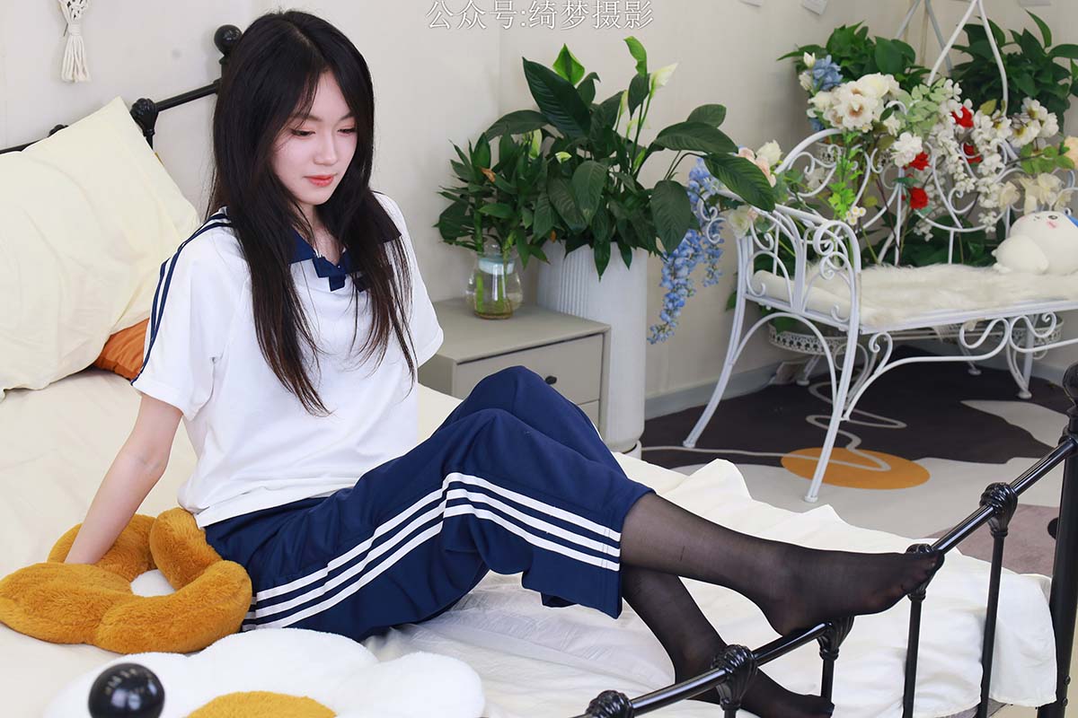 绮梦摄影 2025.05.13 NO.262 小艺 珍藏无修无水印版 预览图 - 2 绮梦摄影 2025.05.13 NO.262 小艺 珍藏无修无水印版 预览图 - 2