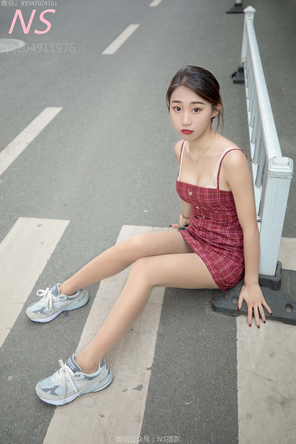 [纳丝摄影]婉文 穿着丝袜去喝茶啦 预览图 - 2