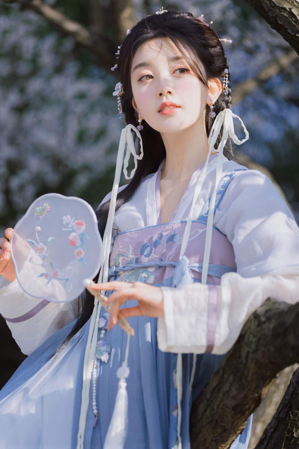 [YITUYU艺图语]2025.12.17 梅花初绽 奥特有点慢