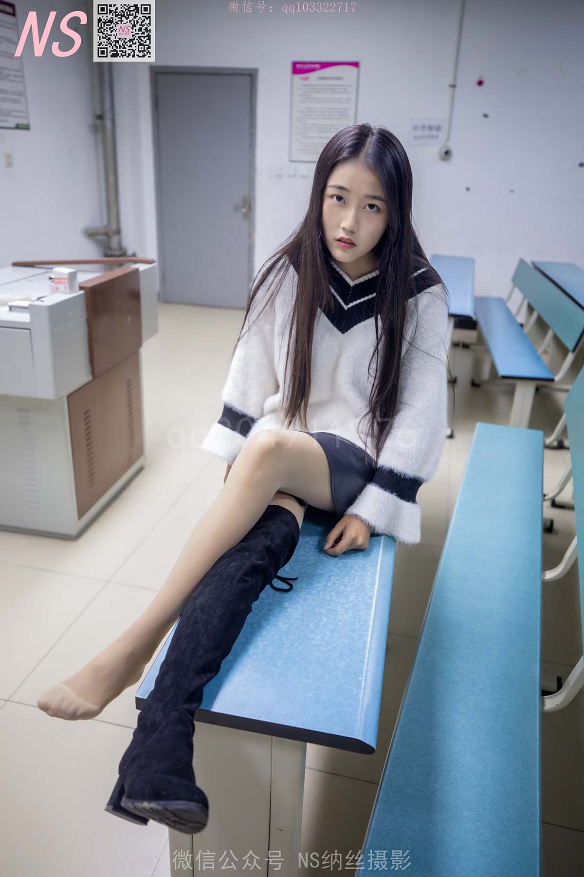 [纳丝摄影]雨佳的丝袜学记