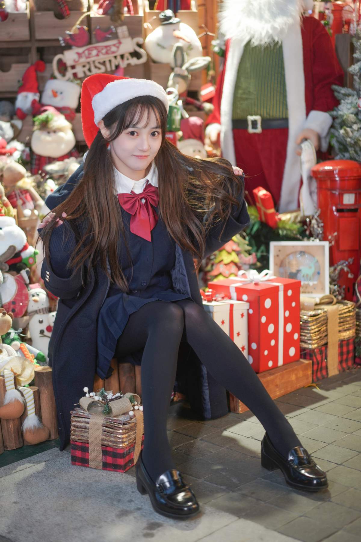 [YITUYU艺图语]2025.12.20 圣诞快乐 小亿