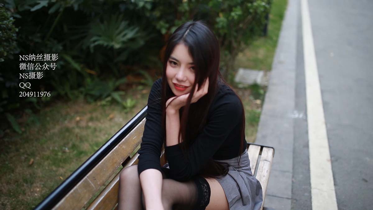[纳丝摄影]圆圆 高跟丝袜户外秀美足 视频