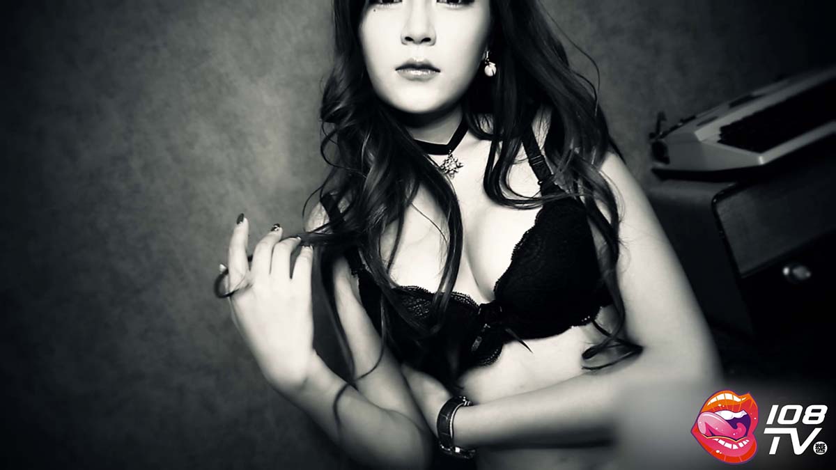 [108酱TV]Molly – 暗黑系 预览图 - 2