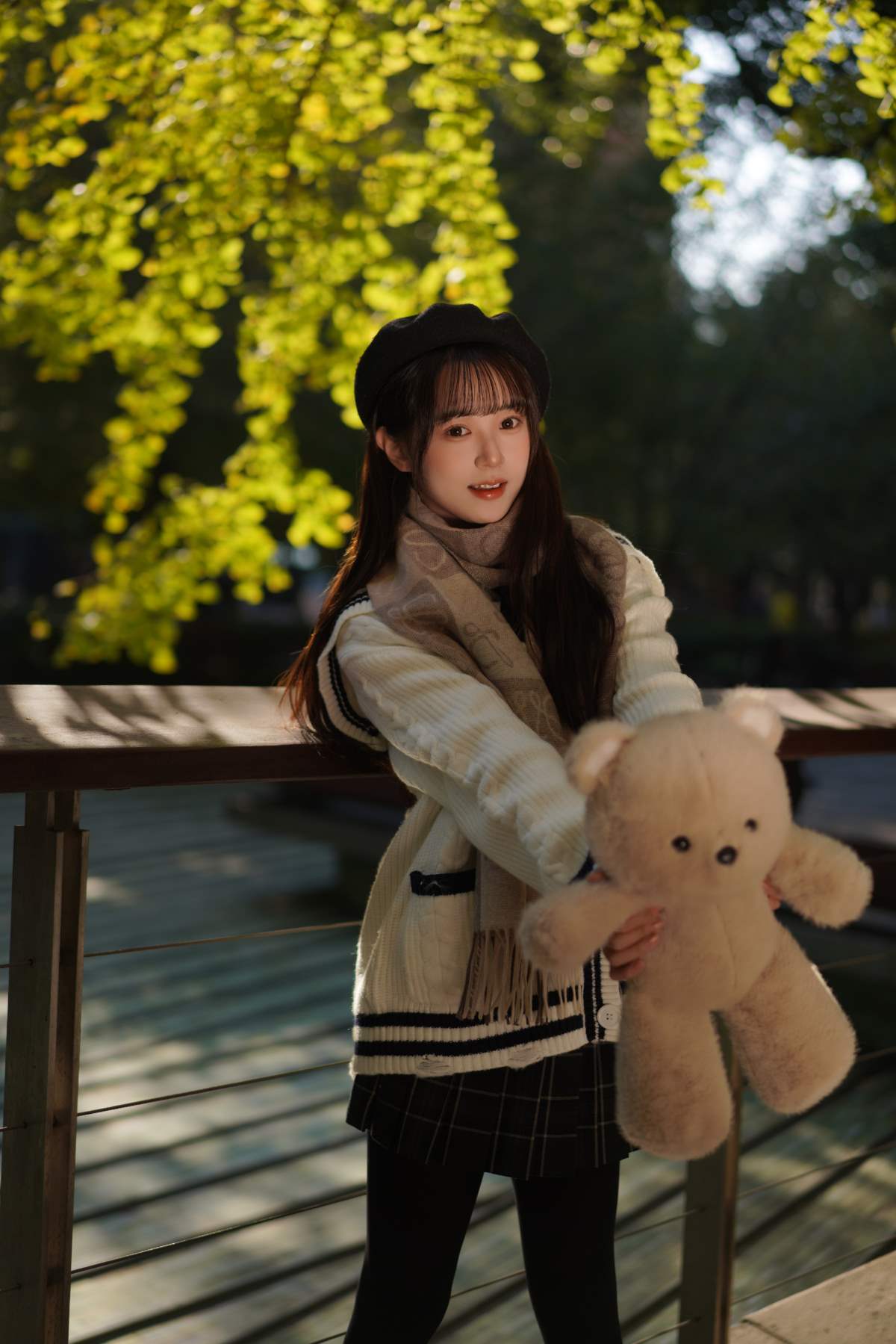 [YITUYU艺图语]2026.01.07 爱在深秋 小亿