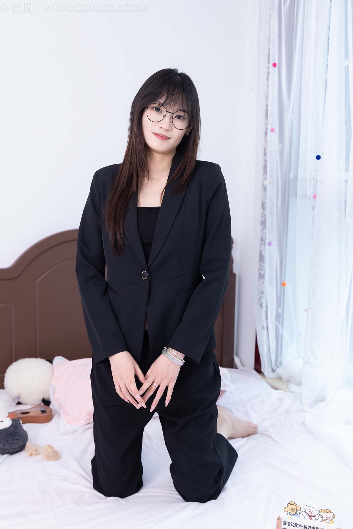 物恋传媒 NO.2716 山奈-高跟鞋、短肉丝、裸足、ol制服 预览图 - 2 物恋传媒 NO.2716 山奈-高跟鞋、短肉丝、裸足、ol制服 预览图 - 2