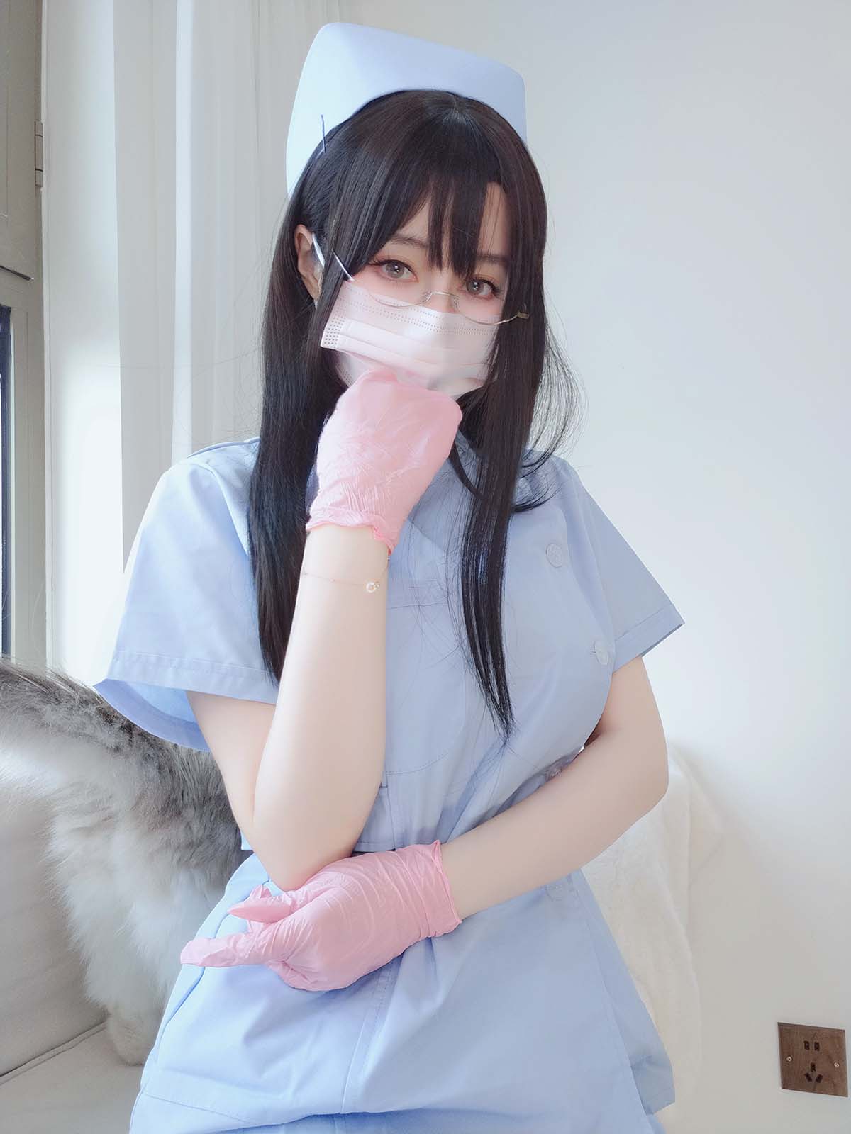 白银 – 蓝色护士 预览图 - 1 白银 – 蓝色护士 预览图 - 1