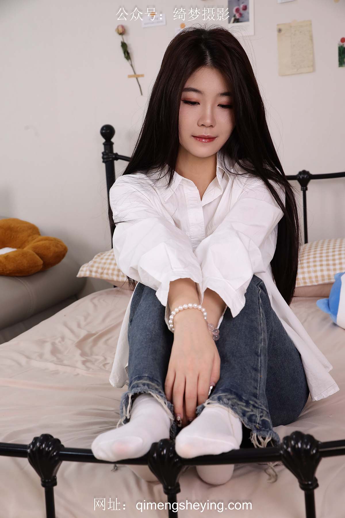 绮梦摄影 2025.03.15 NO.203 小莉 珍藏无修无水印版 预览图 - 2 绮梦摄影 2025.03.15 NO.203 小莉 珍藏无修无水印版 预览图 - 2