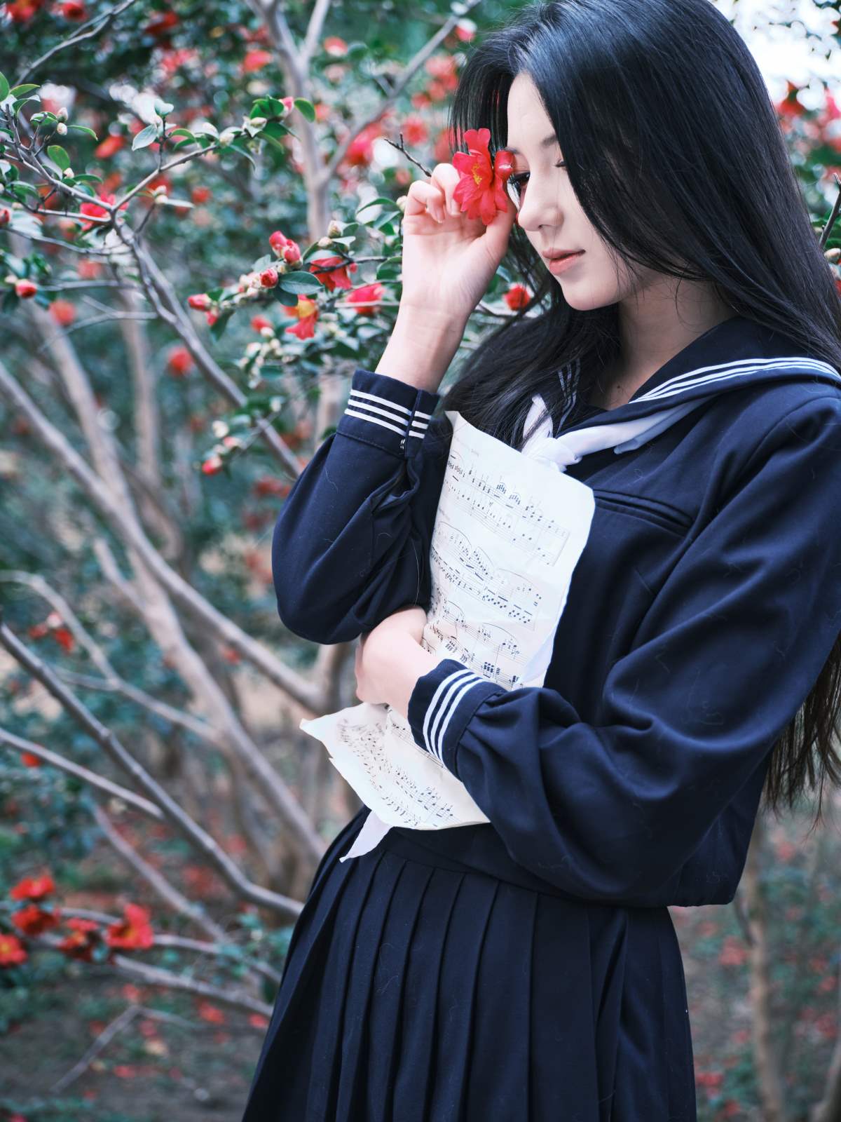 [YITUYU艺图语]2026.02.27 拍山茶花的少女 Enyyyn