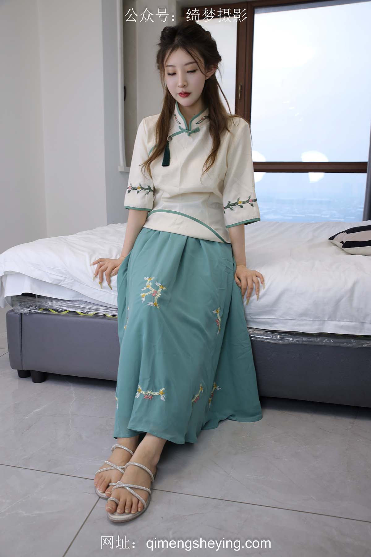 绮梦摄影 2025.03.11 NO.199 婷婷 珍藏无修无水印版 预览图 - 1 绮梦摄影 2025.03.11 NO.199 婷婷 珍藏无修无水印版 预览图 - 1