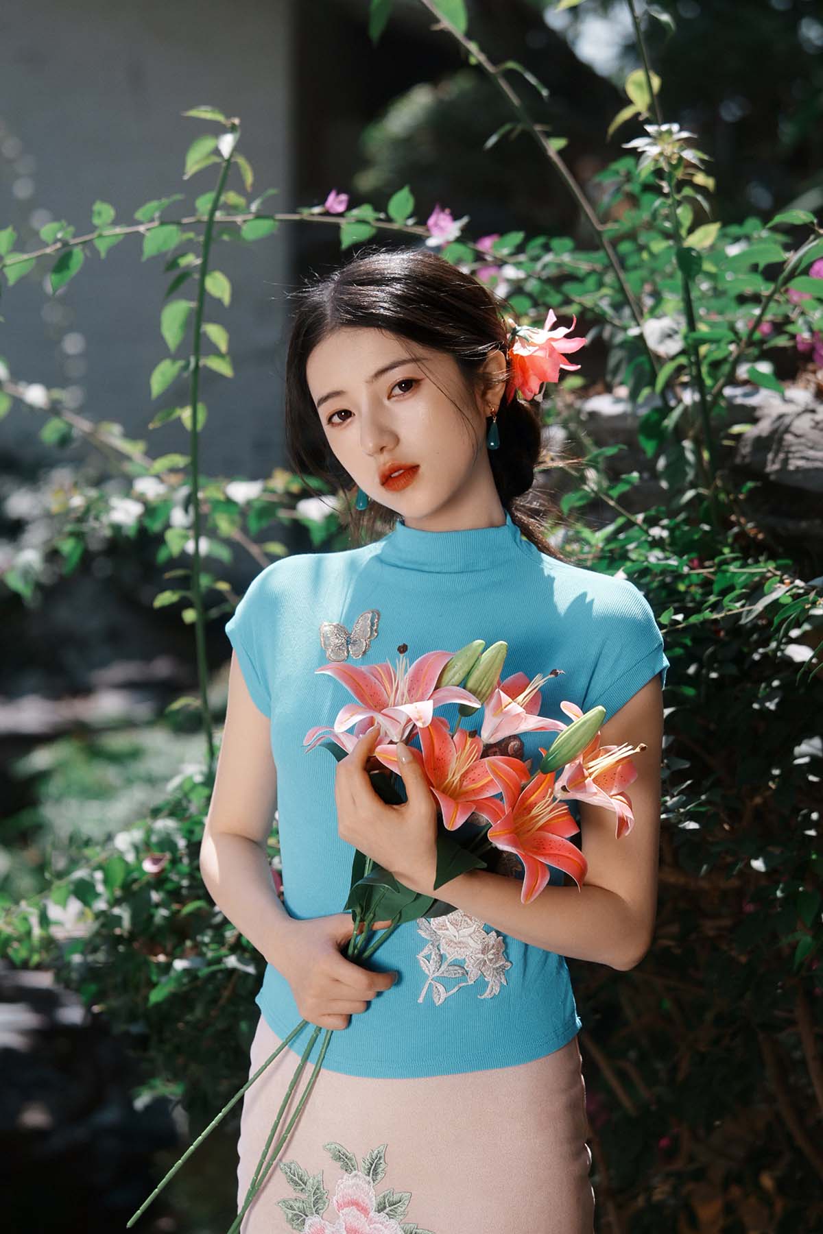 [YITUYU艺图语]2026.03.21 一半是青花，一半是海棠。 蔡蔡