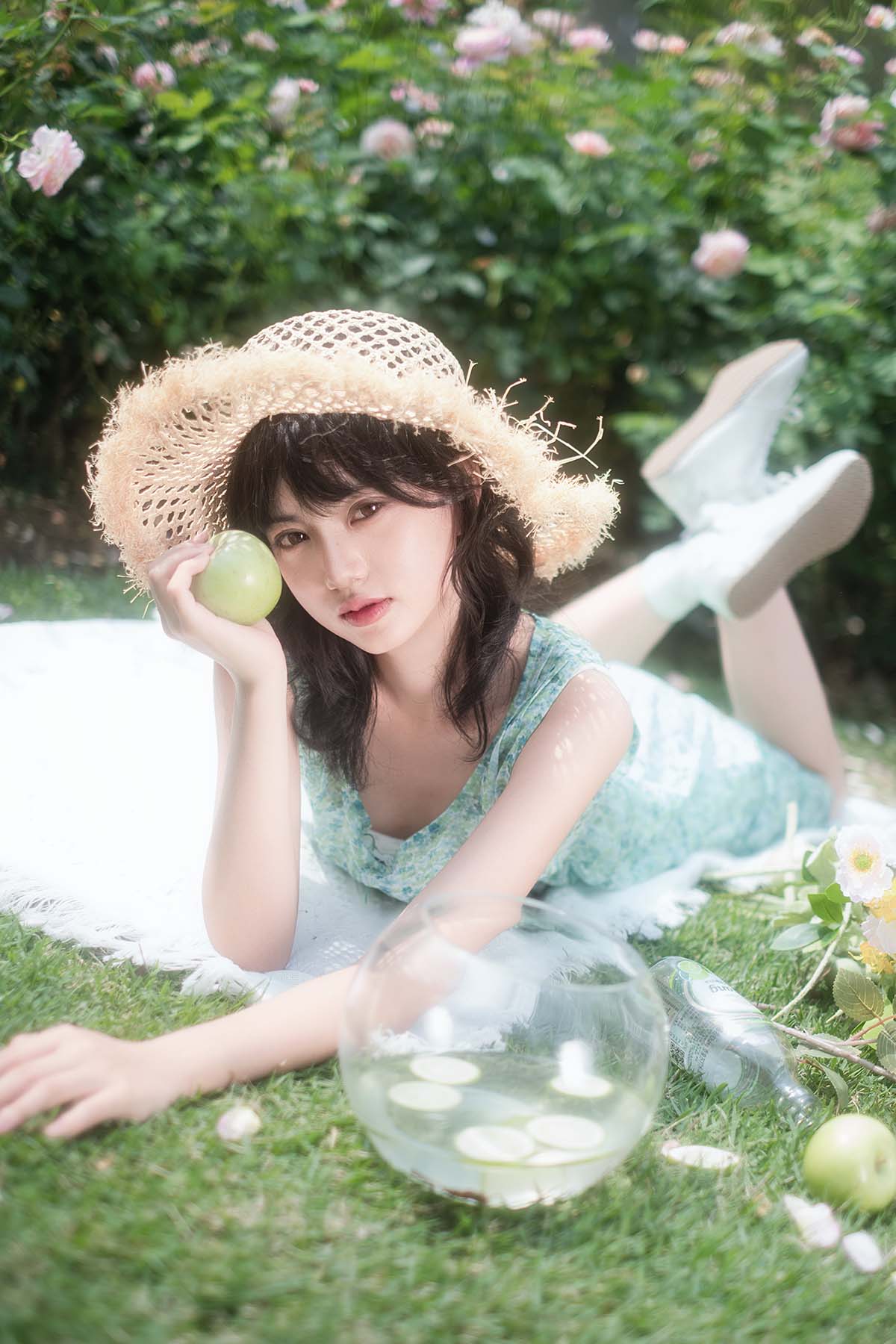 [YITUYU艺图语]2026.04.11 蔷薇与青苹果的夏日 炸鱼Y