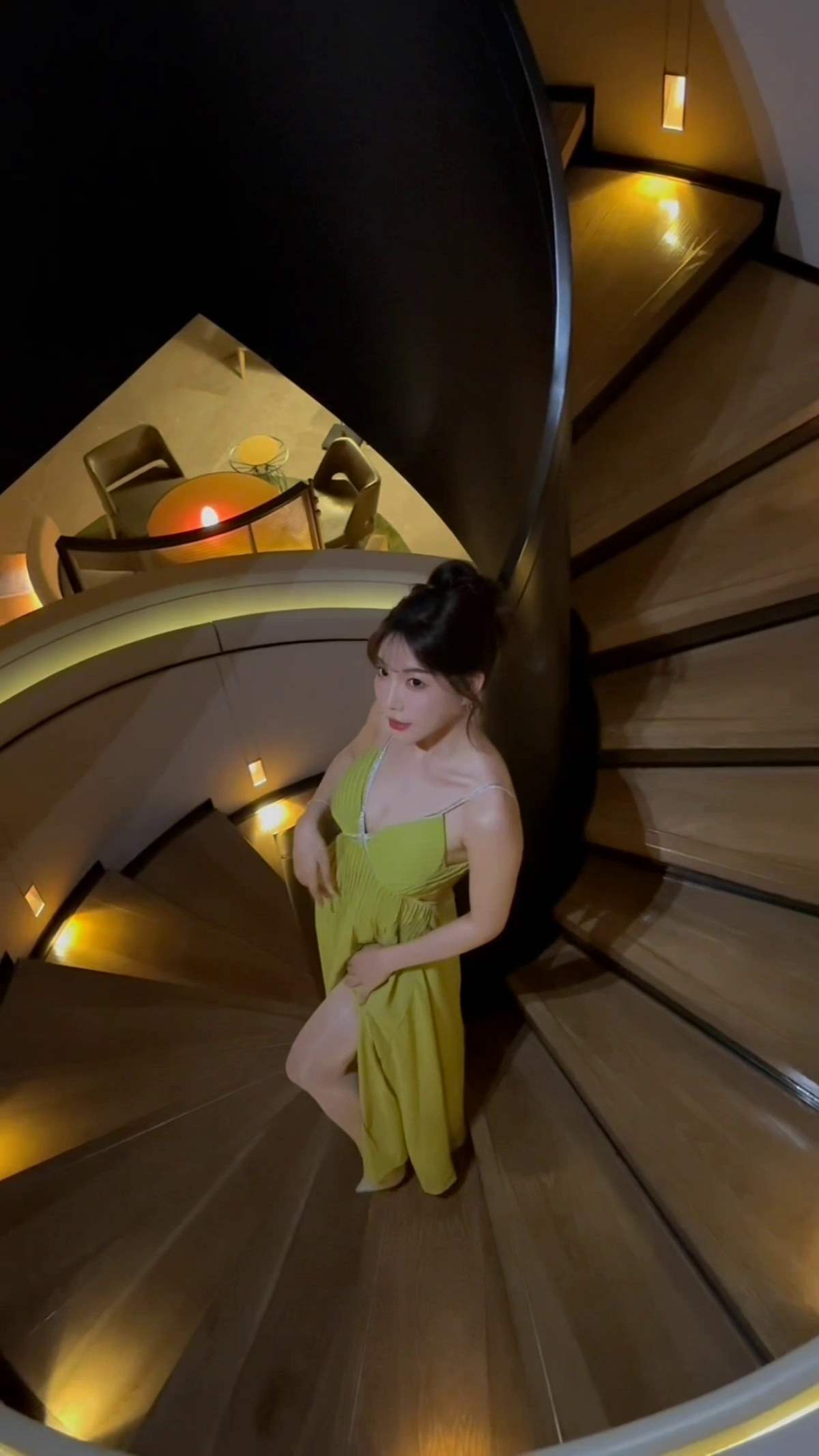 徐莉芝Booty – 情趣吊带