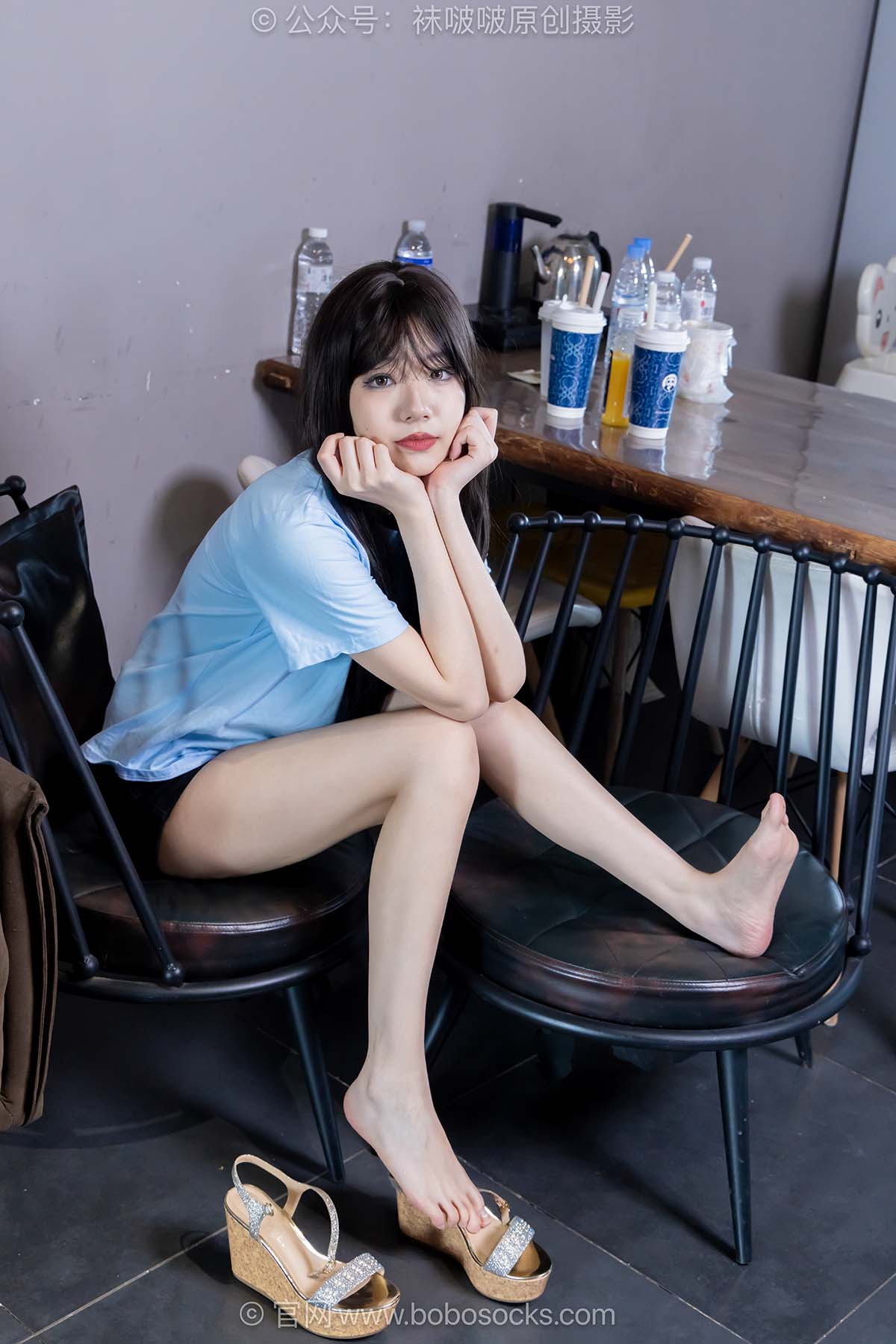 [BoBoSocks袜啵啵]积分限定作品 NO.053 小甜豆-高跟凉鞋、油亮薄黑丝、裸足 预览图 - 2